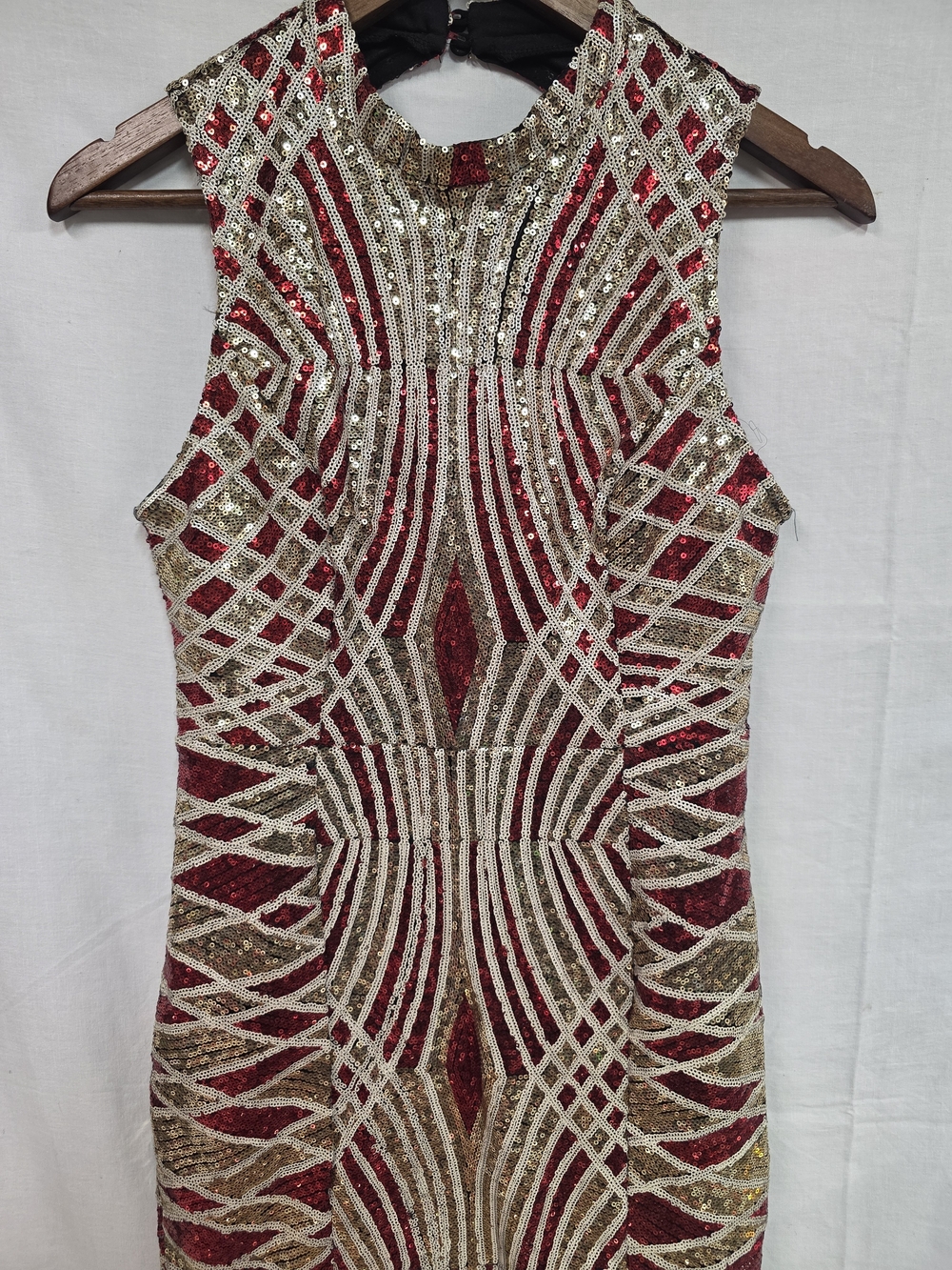 L'ATISTE Red and Gold Sequin Geometric Prom Dress